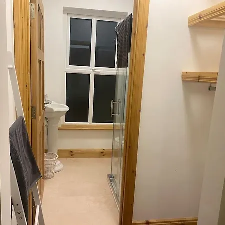 Carefully Renovated Traditional Irish Town-house 3* Lisdoonvarna